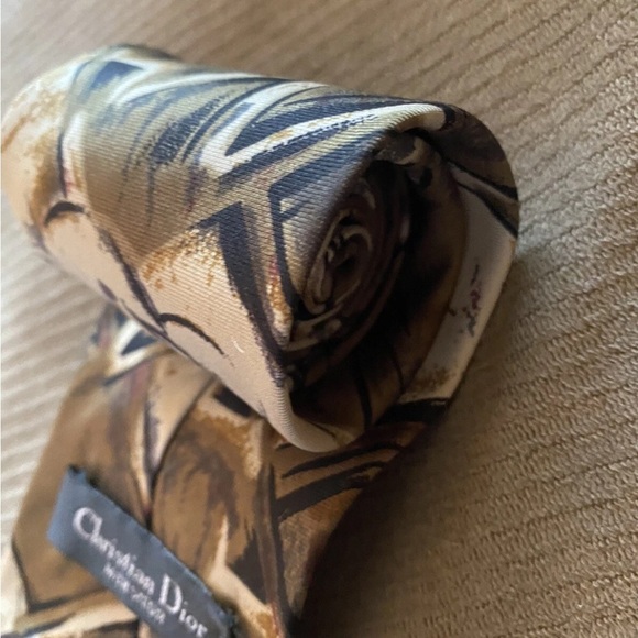 Christian Dior Floral Patterned Tie - Brown and Cream EUC!! - Picture 5 of 6